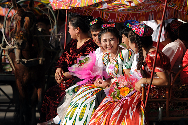 Uygur Carriage Ride on Turpan Grape Festival