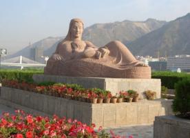 Yellow River Mother Statue