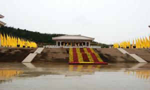 Huangdi Mausoleum China